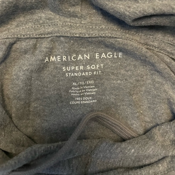 American Eagle Men’s Hoodie - Picture 2 of 3
